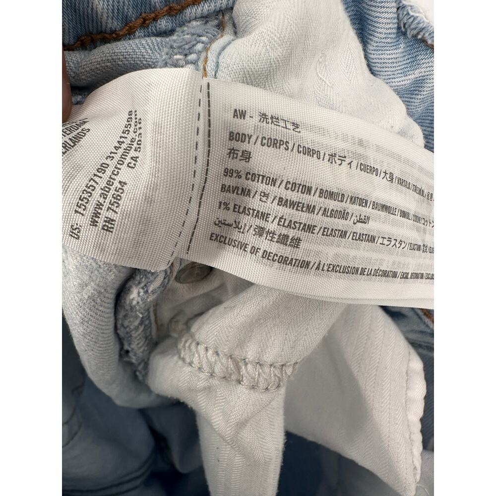 ABERCROMBIE & FITCH The 90's Straight Ultra High Rise Distressed Jean //. 4 - Picture 8 of 8